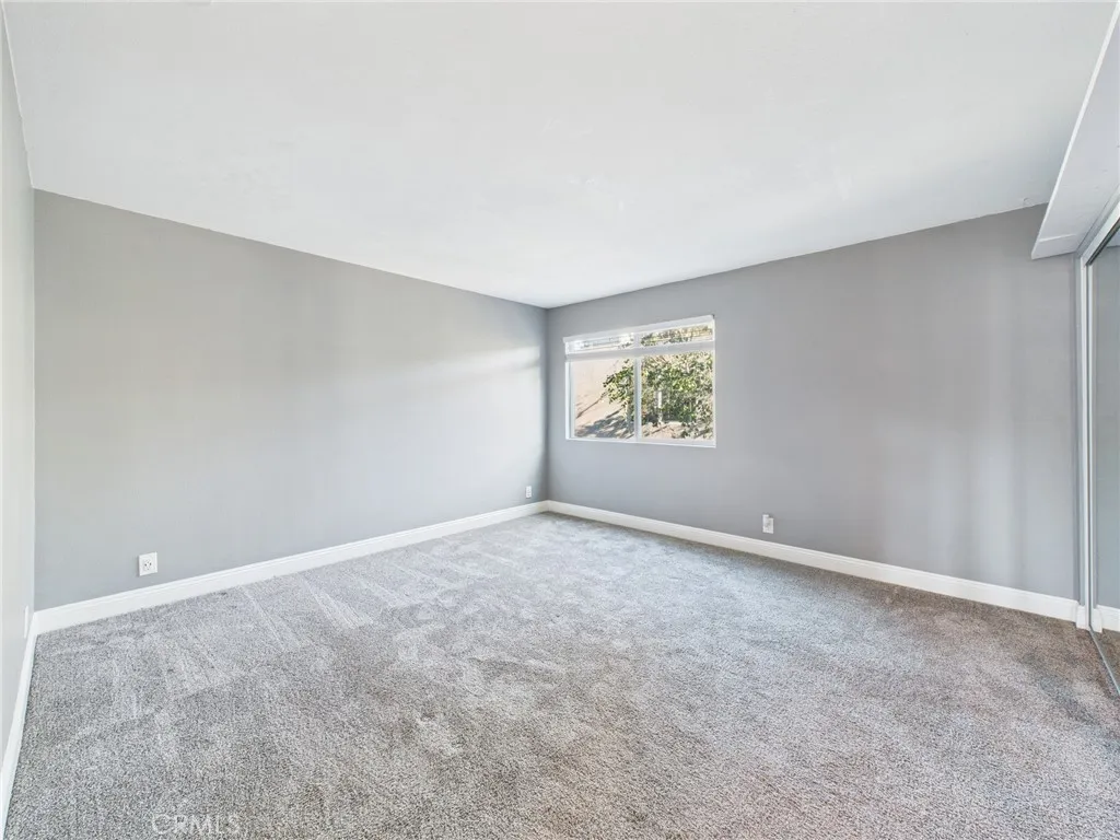 https://cdn.realtyfeed.com/cdn/127/306427835/47b5b540068047493e66bbc914fb6749.webp