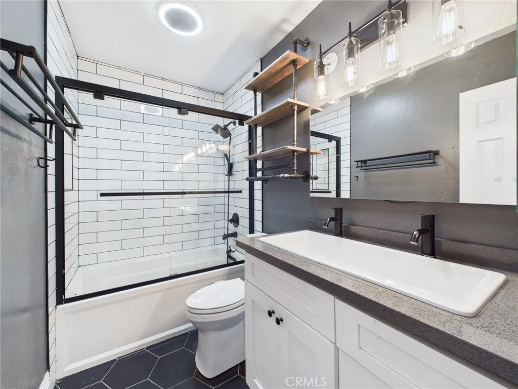https://cdn.realtyfeed.com/cdn/127/306427835/a404a64733c6650b365bbeb05b837a4b.webp