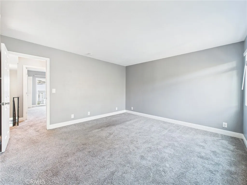 https://cdn.realtyfeed.com/cdn/127/306427835/aafb415169903692b8bab967a53023ce.webp