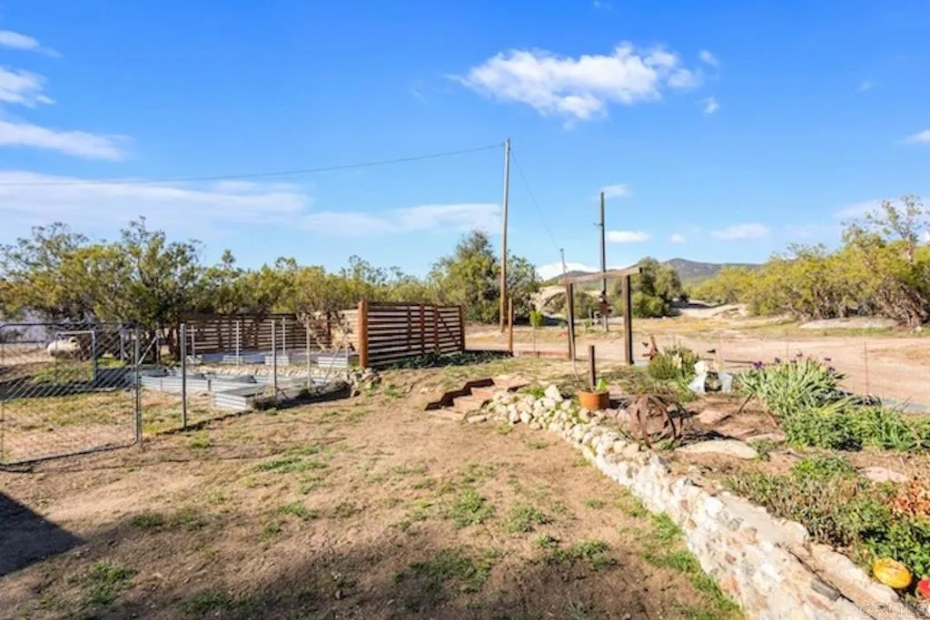 https://cdn.realtyfeed.com/cdn/127/306428169/2b3496fb7776796964109ecd2fdc887e.webp