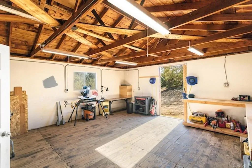 https://cdn.realtyfeed.com/cdn/127/306428169/b7570afe3ae4bef400068ce84739f711.webp