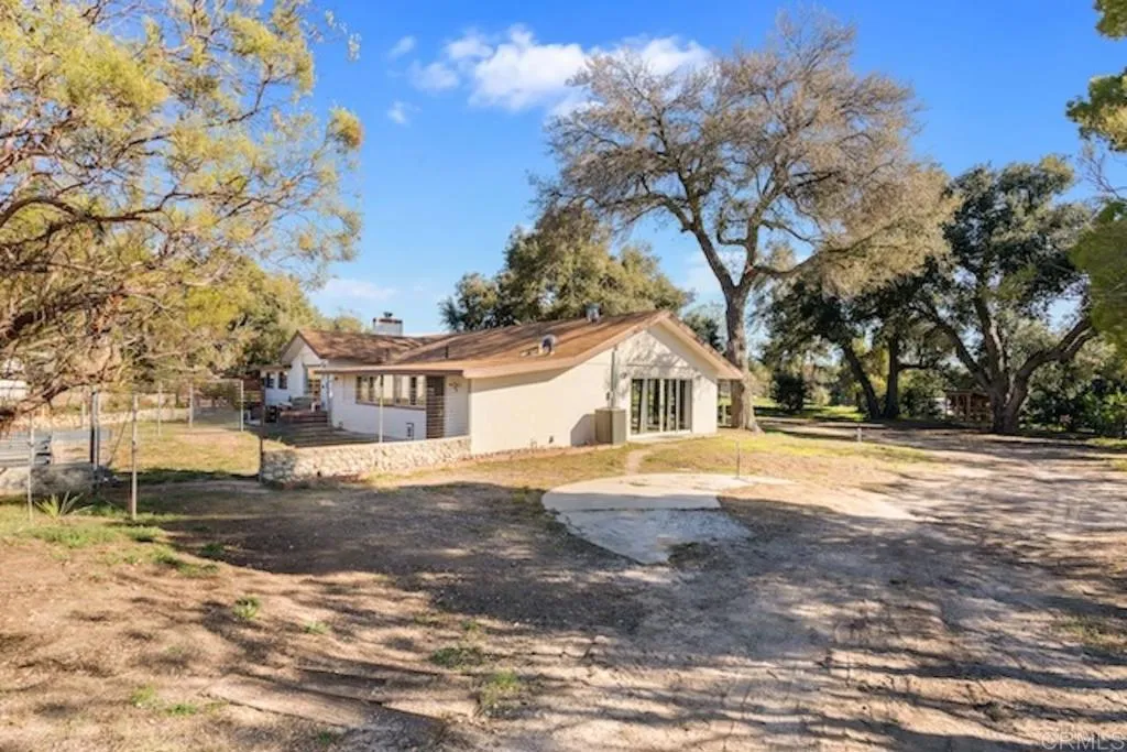 https://cdn.realtyfeed.com/cdn/127/306428169/c070384ddeb8caa3c130b80e486a0705.webp