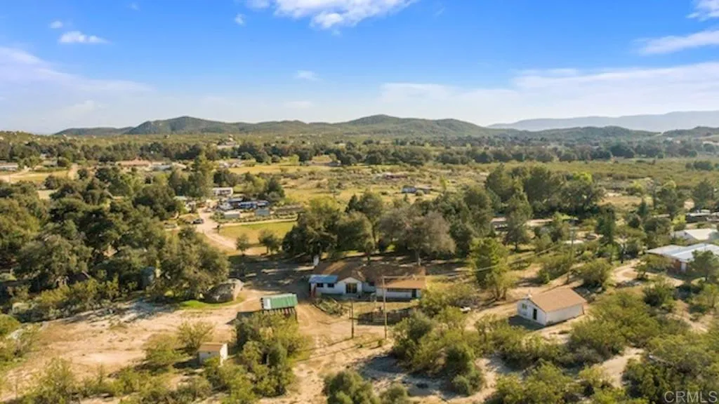 https://cdn.realtyfeed.com/cdn/127/306428169/c4a1dd4f4b852d8fb8619e57bb3bdad3.webp