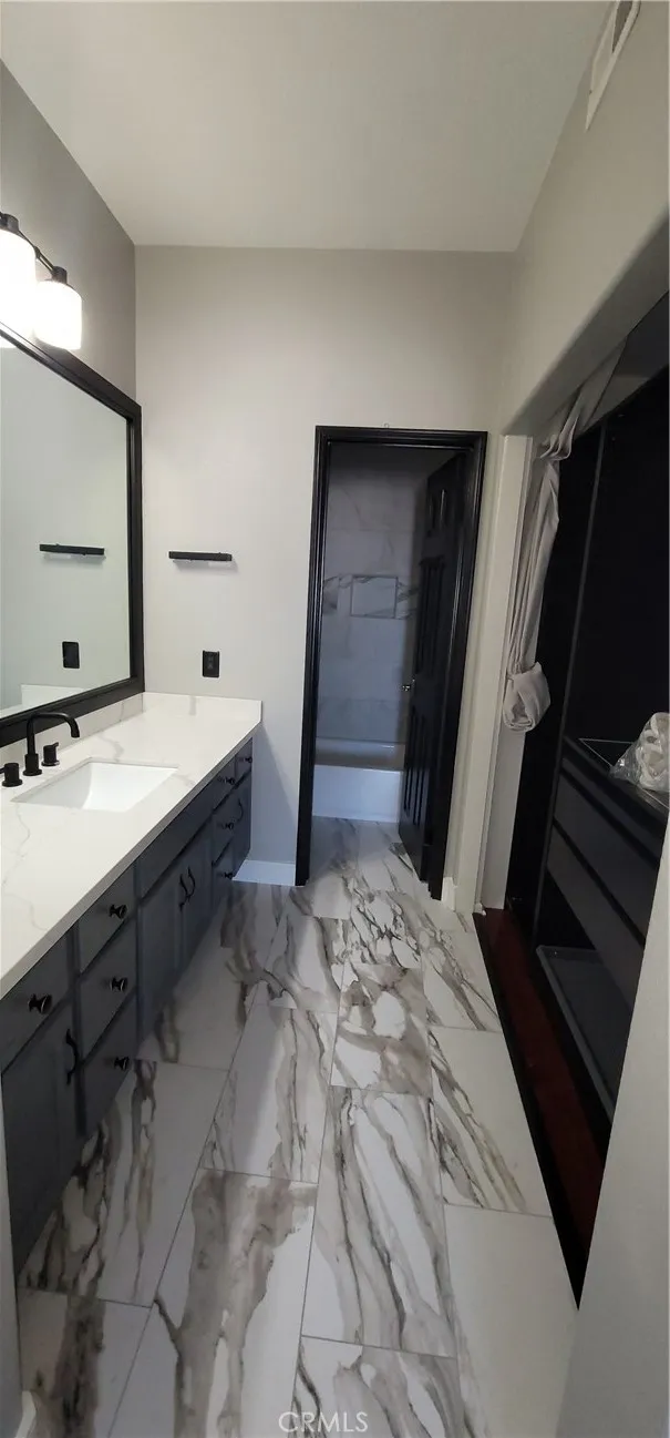 Photo #21: SW25095896 Listing: Photo #21