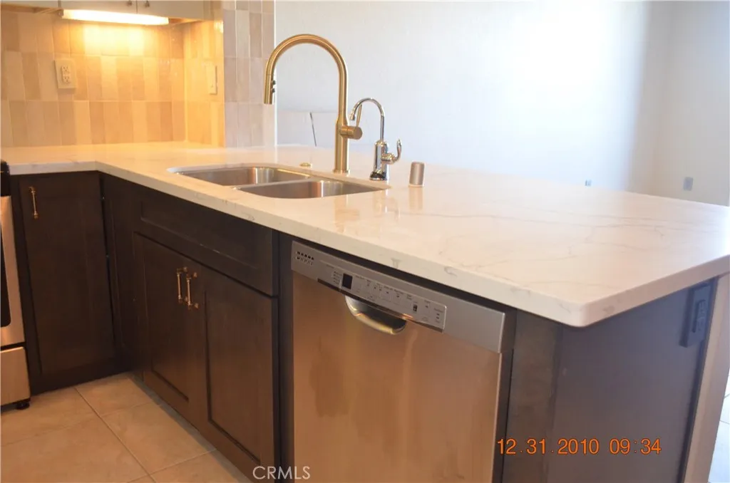 Photo #2: SW25095896 Listing 