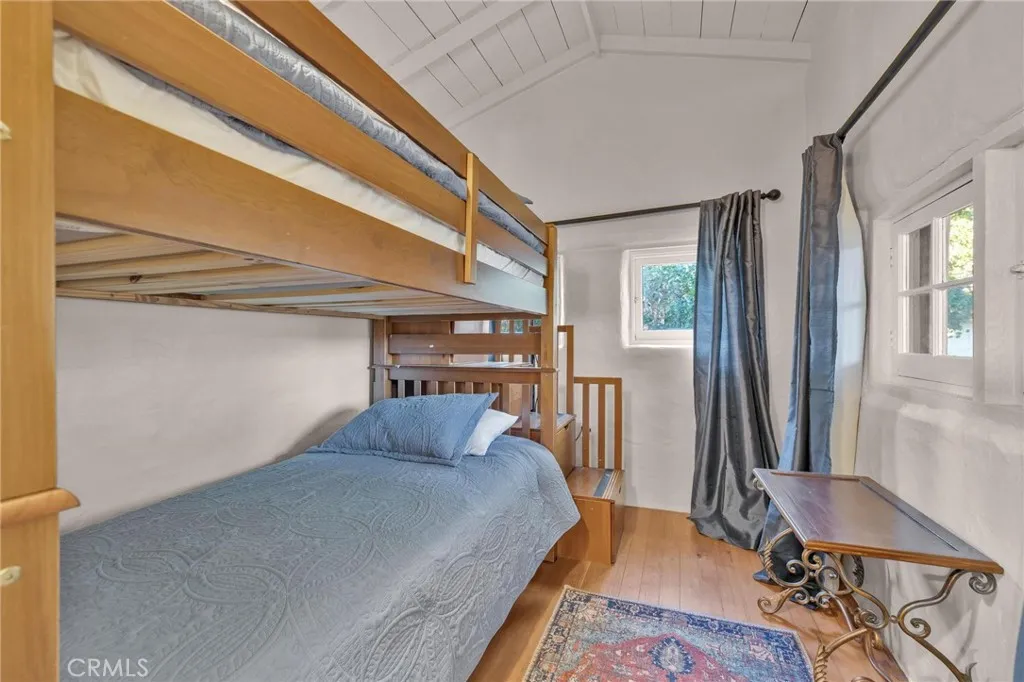 https://cdn.realtyfeed.com/cdn/127/306428449/020543758cee8aa2f59c9134c934d699.webp