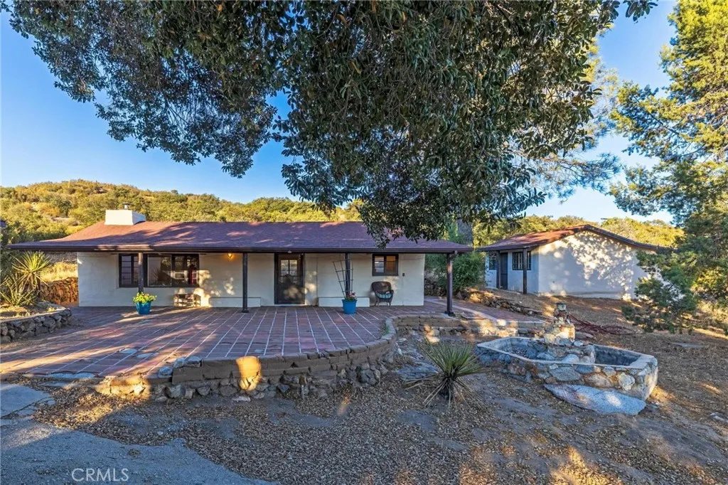 https://cdn.realtyfeed.com/cdn/127/306428449/9175b7e0c70b9c690a98200ccd12cc68.webp