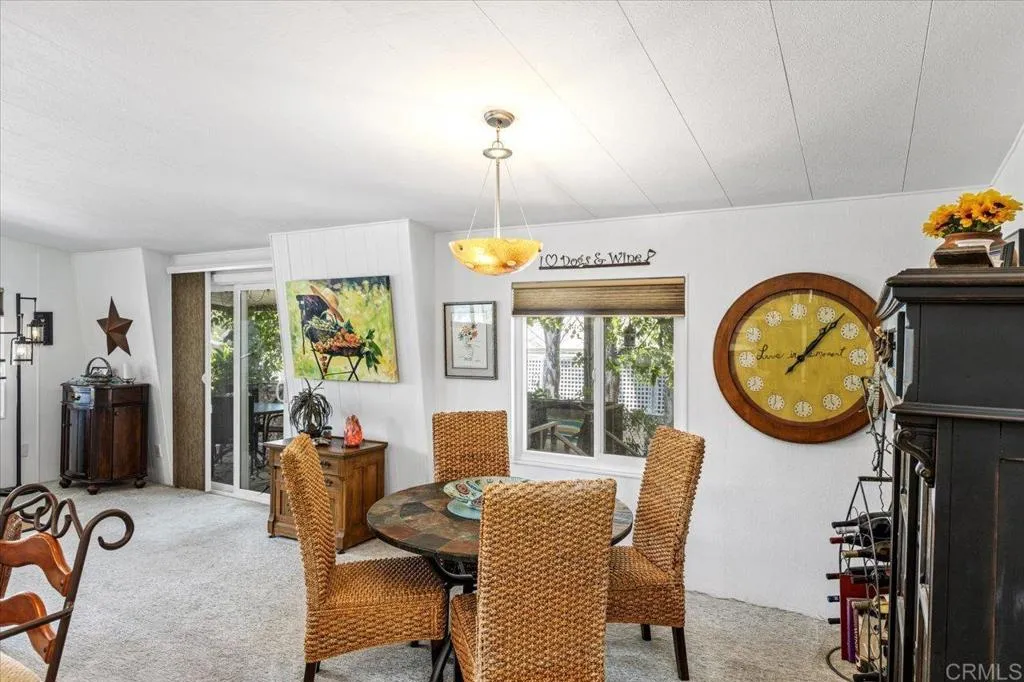 https://cdn.realtyfeed.com/cdn/127/306428485/0e5eece56fa84b66295195048af036ae.webp