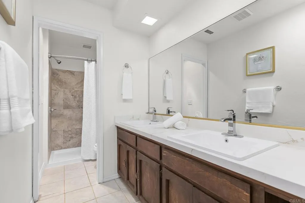 https://cdn.realtyfeed.com/cdn/127/306428488/370531ecff5024804f29639a6eec680a.webp