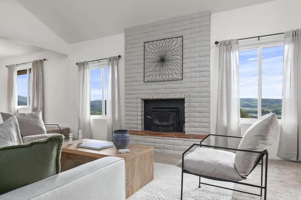 https://cdn.realtyfeed.com/cdn/127/306428488/5e174fb4ff9fbe92bc3df813795bed15.webp
