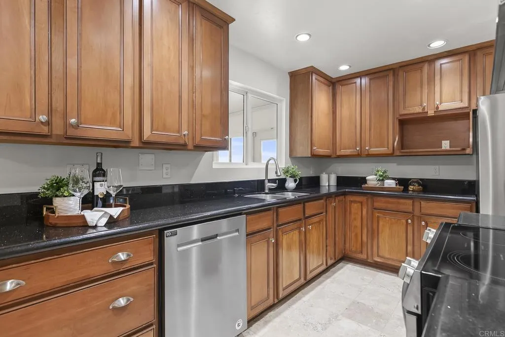 https://cdn.realtyfeed.com/cdn/127/306428488/92e1bb381728268b27470e21695a46fa.webp