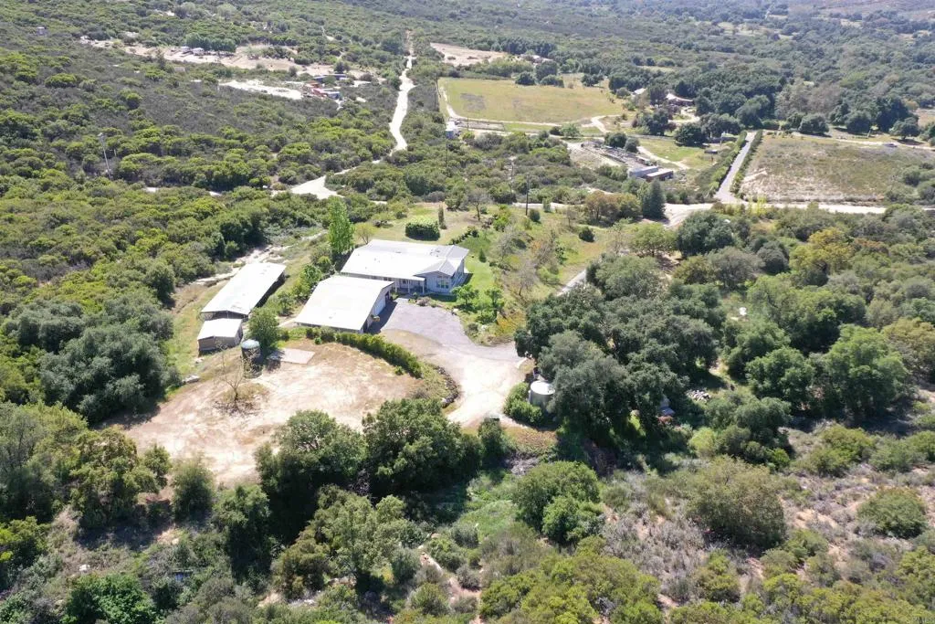 https://cdn.realtyfeed.com/cdn/127/306428502/c471076a4634256ed7c941d607d89216.webp
