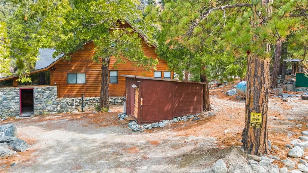 41524 Alder Drive, Forest Falls, Ca 92339 - Photo 5 of 33, Forest Falls, CA