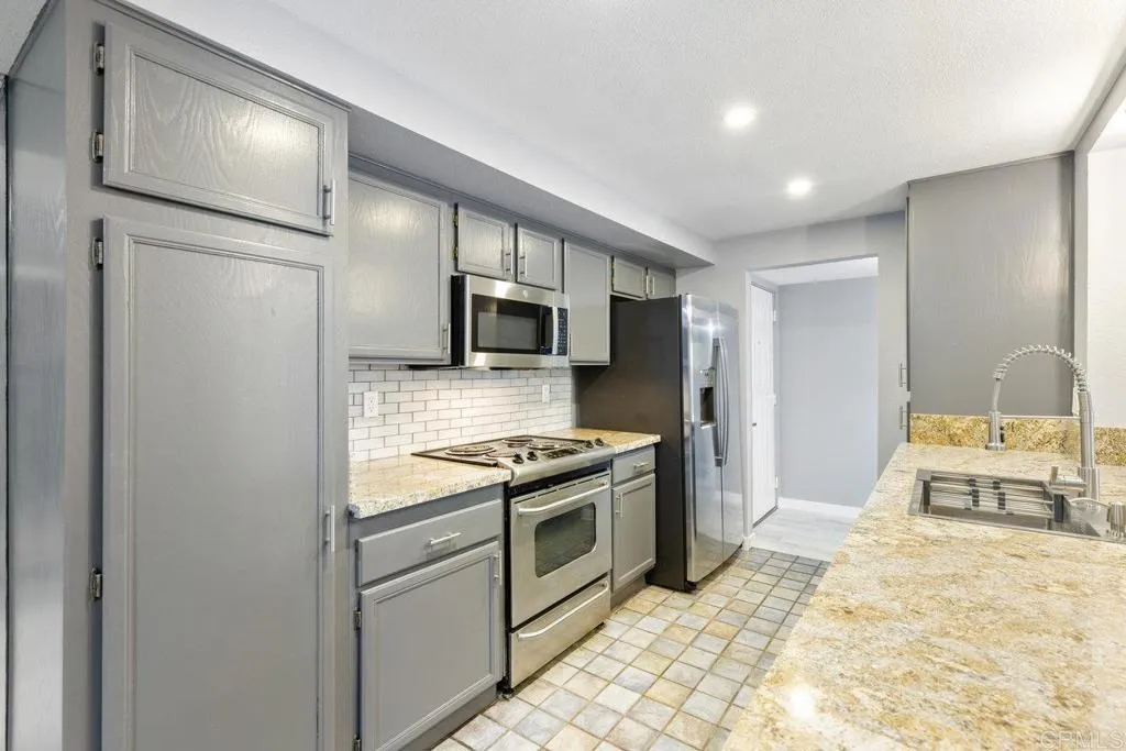 Photo #4: NDP2504252 Listing 