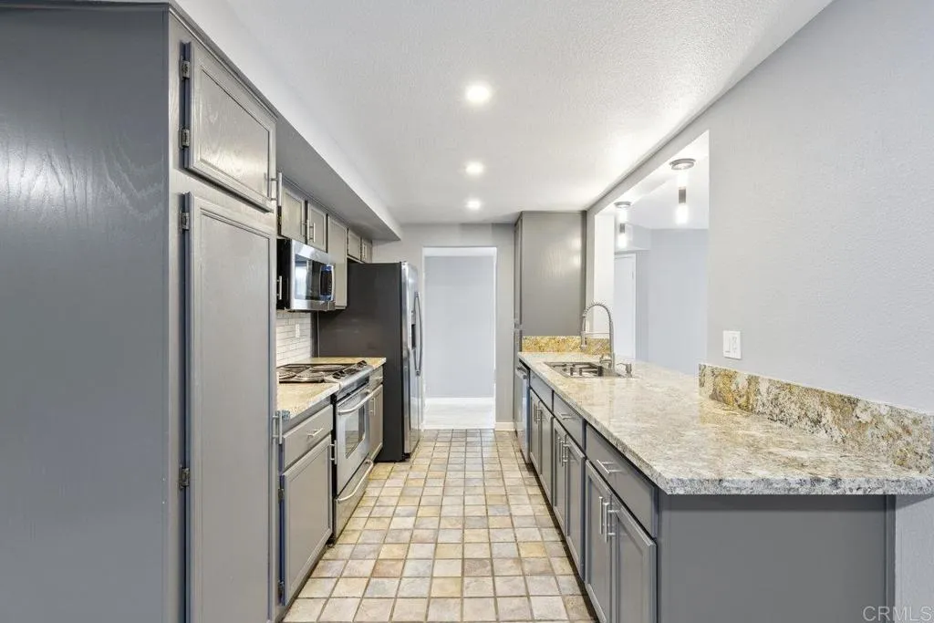 https://cdn.realtyfeed.com/cdn/127/306428556/4f4b4a5008e7ebc25a51cb3e4bf187c9.webp