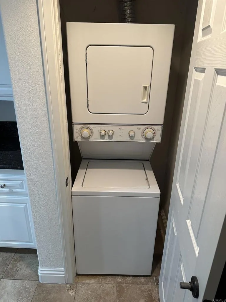 https://cdn.realtyfeed.com/cdn/127/306428611/1e5d12aeab6396c72598a3d81d89fdeb.webp