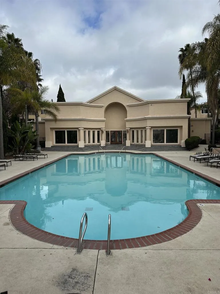 https://cdn.realtyfeed.com/cdn/127/306428611/50d2215578d072d2b7e941b088fa6252.webp