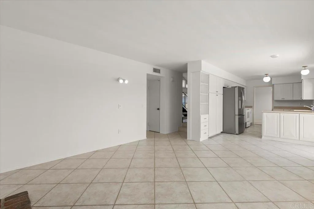 https://cdn.realtyfeed.com/cdn/127/306428729/15f31fc69dba2409fd60391c2e08d18e.webp