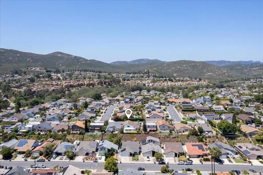 https://cdn.realtyfeed.com/cdn/127/306428729/941a007b0bb86d12523e8e01a108412b.webp