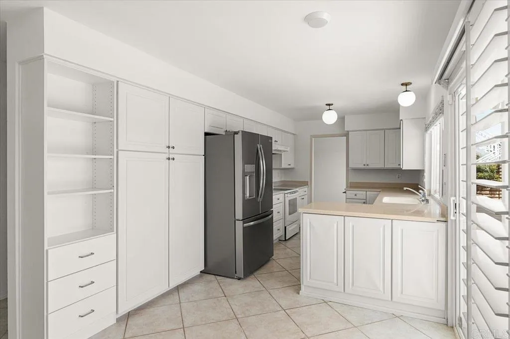 https://cdn.realtyfeed.com/cdn/127/306428729/9e16ed8d728e766ca46aad8599904bc5.webp