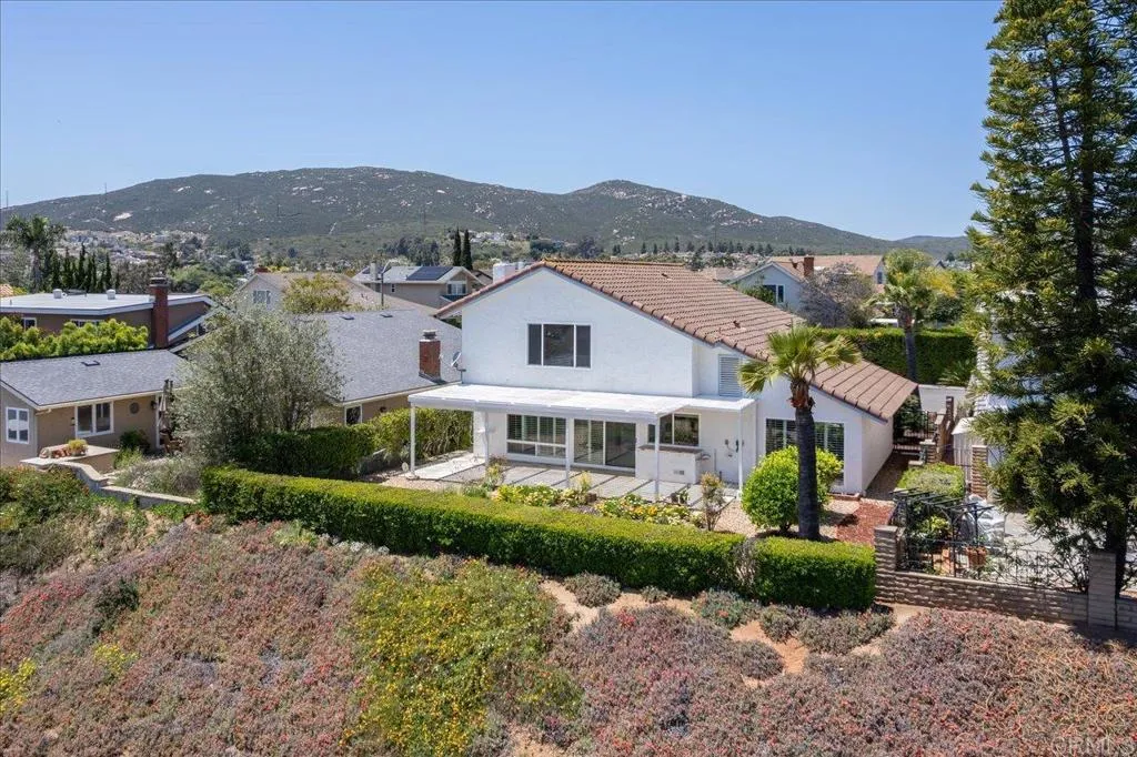 https://cdn.realtyfeed.com/cdn/127/306428729/9e8a71599bea9c849fcf8200b74fcbaf.webp