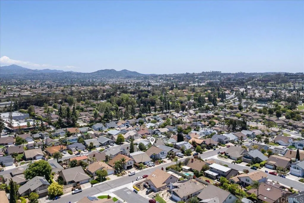 https://cdn.realtyfeed.com/cdn/127/306428729/a8f248edf53f6dc0b6fb470ef8f6dbdf.webp