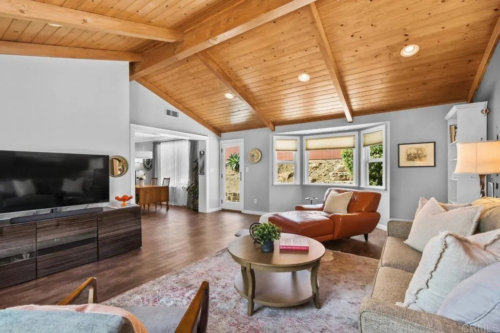 https://cdn.realtyfeed.com/cdn/127/306429306/5726a3b6d21729071c6cff8c9c15e77f.webp
