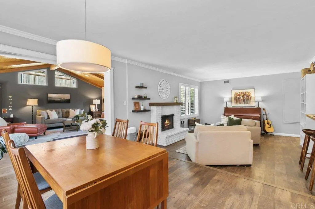 https://cdn.realtyfeed.com/cdn/127/306429306/786d15af427bcb7cf9303b1e0516601b.webp