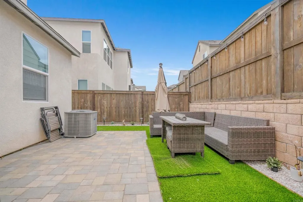 https://cdn.realtyfeed.com/cdn/127/306429313/e6fae18c9c6ee0f4d689875a34da920a.webp