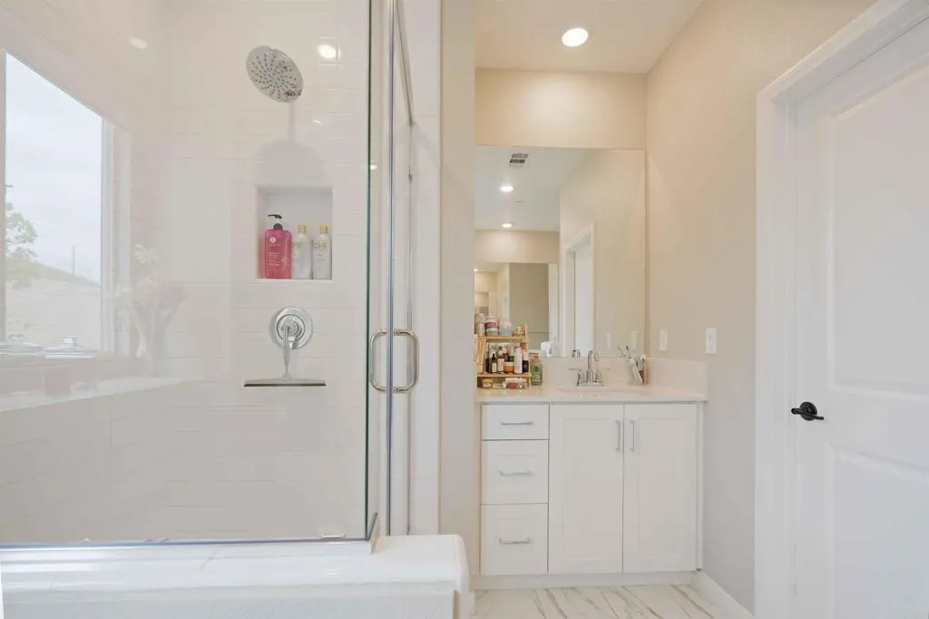 https://cdn.realtyfeed.com/cdn/127/306429313/eac5fb21b71fb85b2d6f97a0ce44b7af.webp