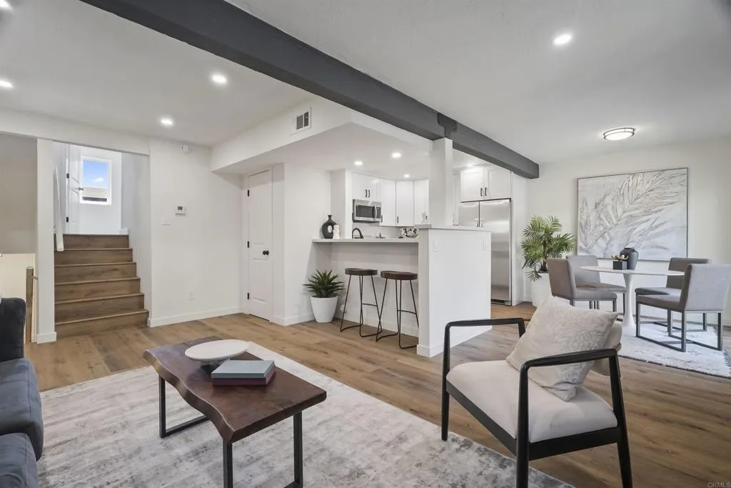 https://cdn.realtyfeed.com/cdn/127/306429481/380242c3c3b342dc72ffa35459e0810d.webp