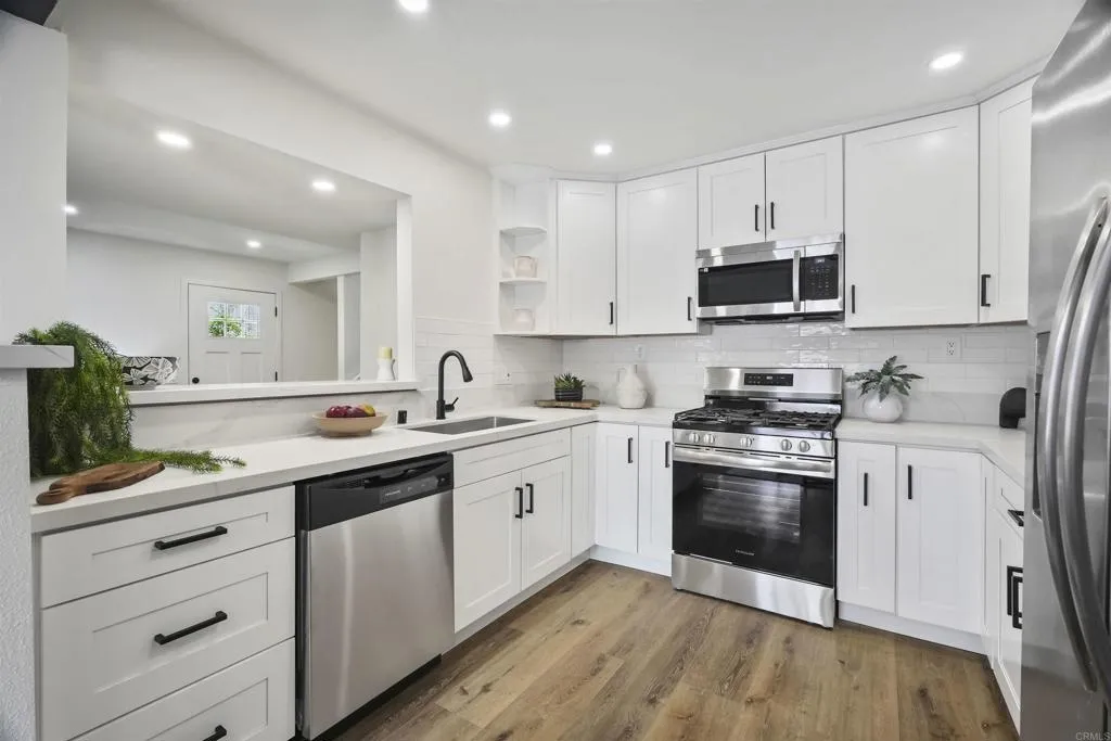 https://cdn.realtyfeed.com/cdn/127/306429481/74b02af2398aba7ba68f653d97ea5691.webp
