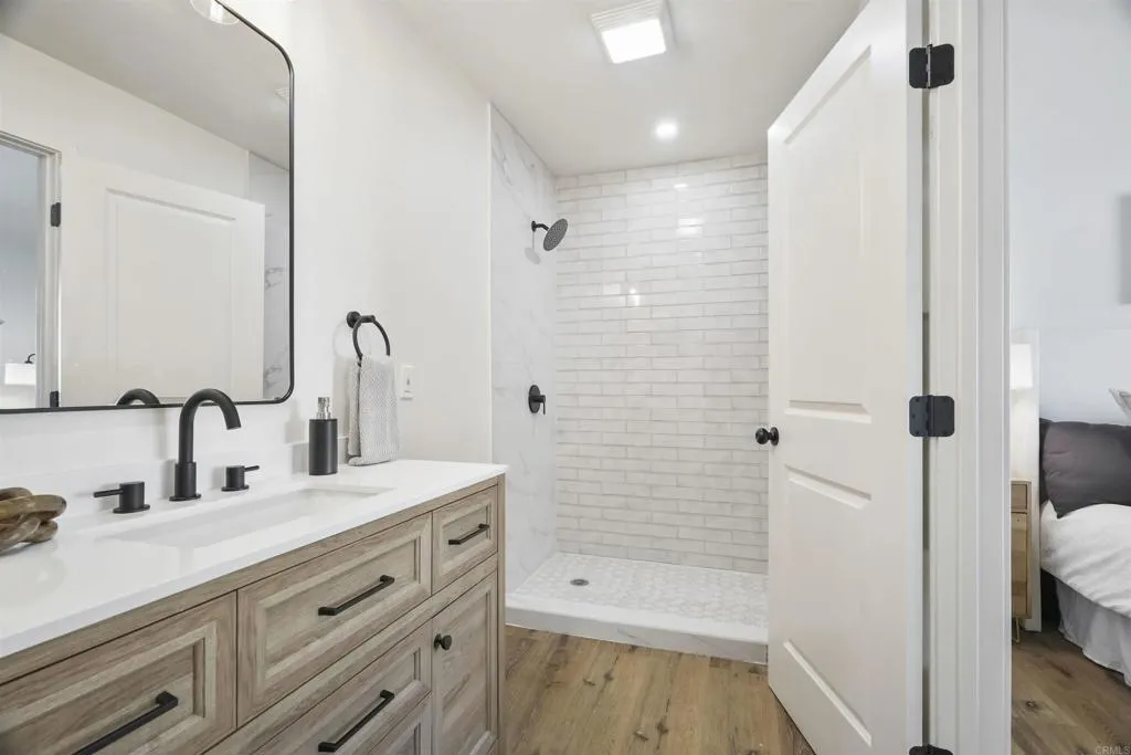 https://cdn.realtyfeed.com/cdn/127/306429481/83fa227d6058e942e480475aa5953830.webp
