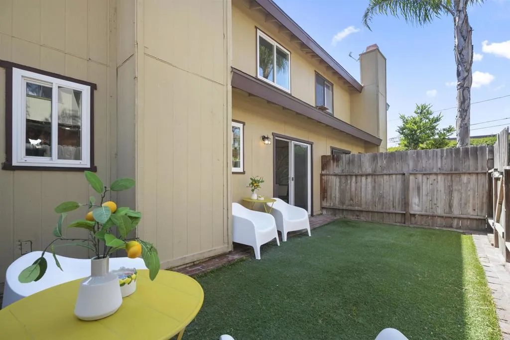 https://cdn.realtyfeed.com/cdn/127/306429481/8fab33c2c48658cf49743ce7e8e596ae.webp