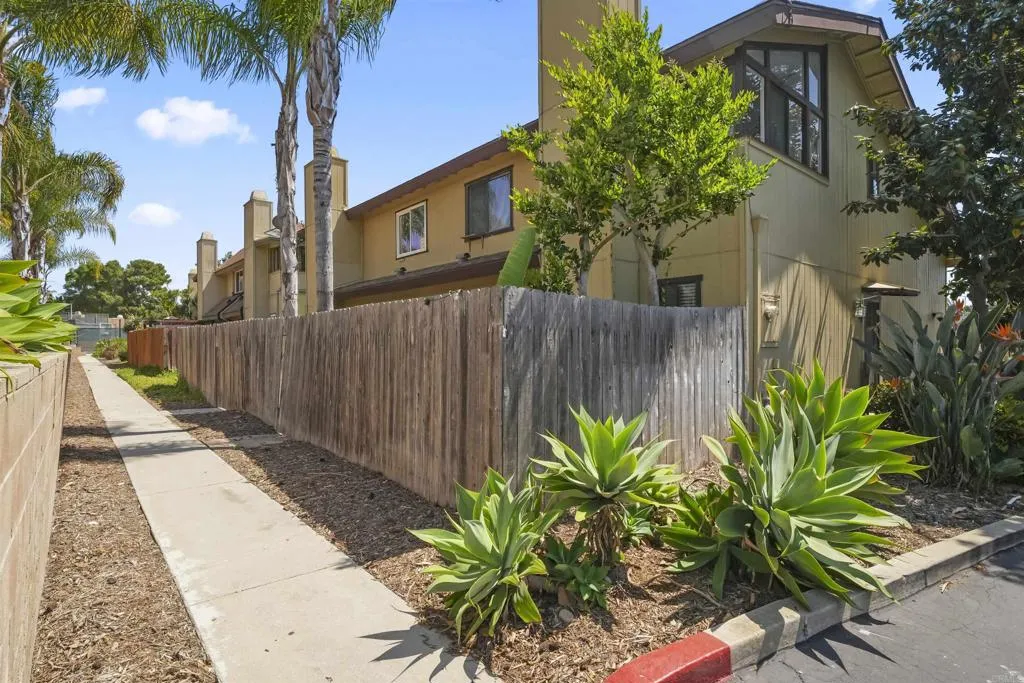 https://cdn.realtyfeed.com/cdn/127/306429481/b7e3fe42c15e57ec51848277f799c70c.webp
