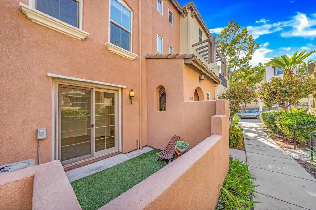 https://cdn.realtyfeed.com/cdn/127/306429519/23270714fdc0e2228daa5e084bbc84fe.webp