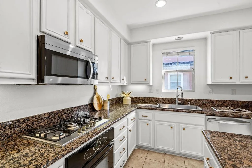 https://cdn.realtyfeed.com/cdn/127/306429519/6764eaf80eba733870d474f8ce6c9c2c.webp