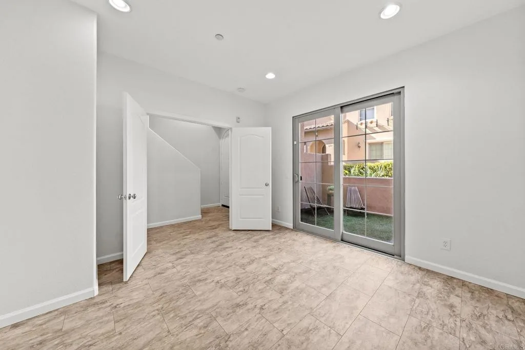 https://cdn.realtyfeed.com/cdn/127/306429519/92b968bfd8938b49bd1df1ff3518a94c.webp