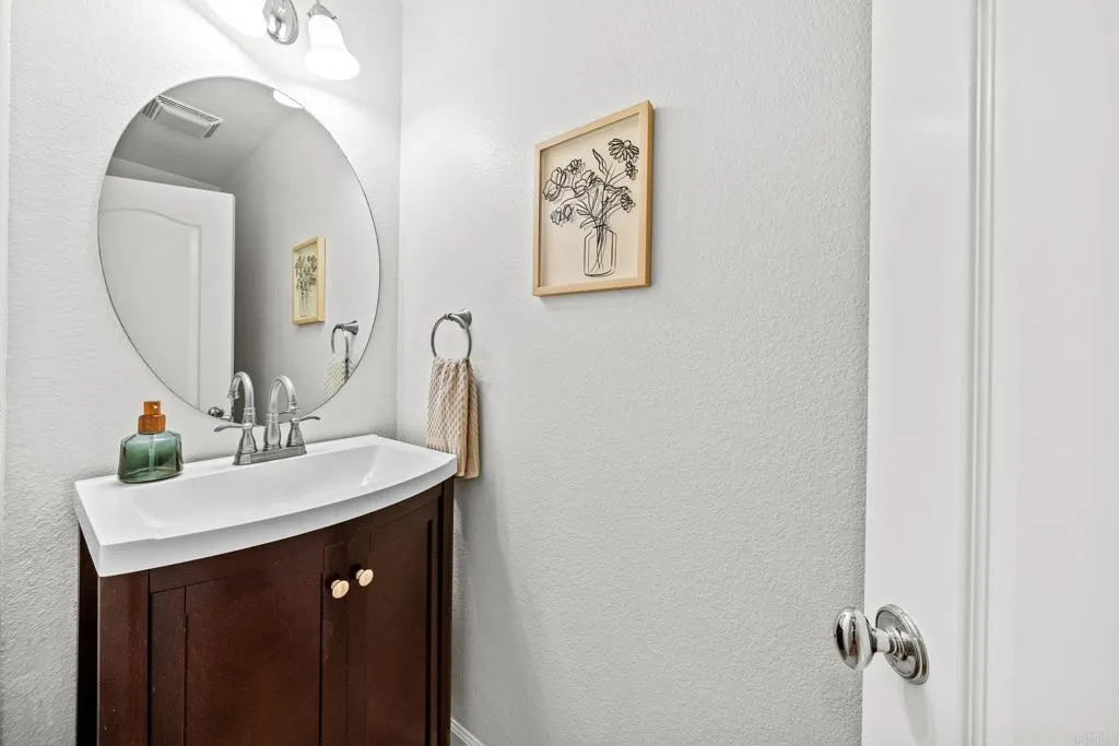 https://cdn.realtyfeed.com/cdn/127/306429519/b9d417977fa7781997d11a26c4ecb5ee.webp