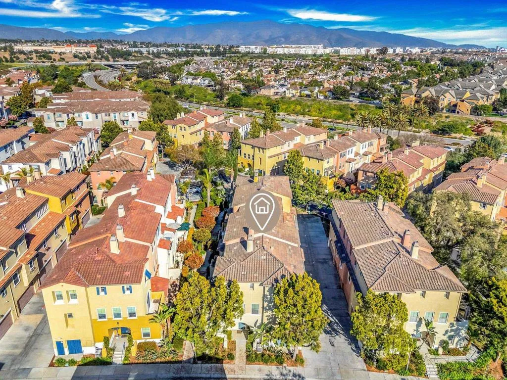 https://cdn.realtyfeed.com/cdn/127/306429519/d673de0a0602be87344e464b8bb44674.webp