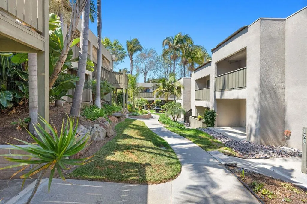 https://cdn.realtyfeed.com/cdn/127/306429528/48e3f89875c0ea8654a0611ef90c8611.webp