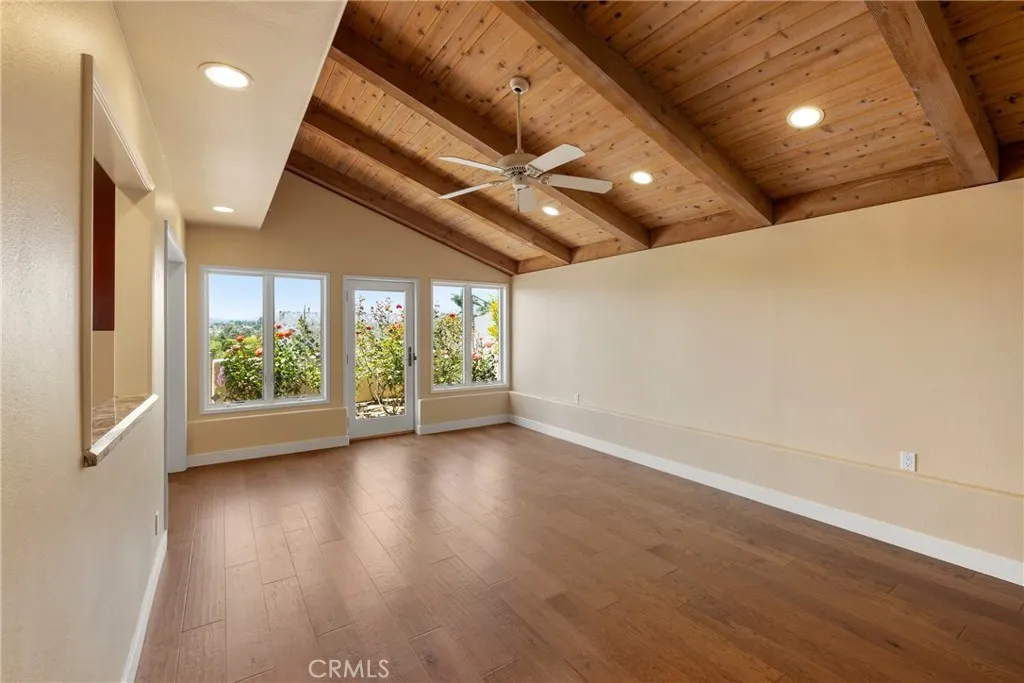 https://cdn.realtyfeed.com/cdn/127/306429592/0b5f562dd73c2b14a333b5bff279047b.webp