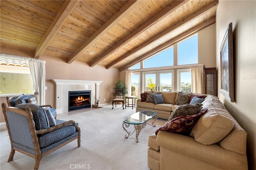 https://cdn.realtyfeed.com/cdn/127/306429592/210f63be1af60bcc9a3c56e9191a365c.webp