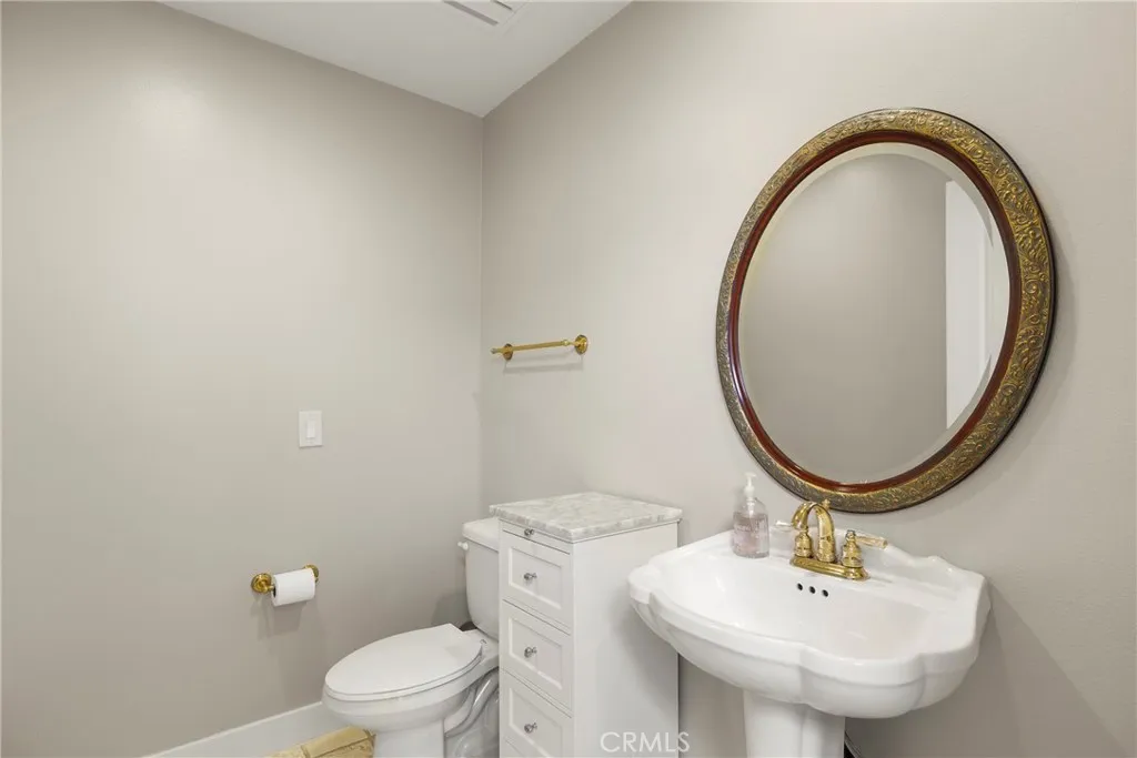 https://cdn.realtyfeed.com/cdn/127/306429592/296dd7cc4b9d1098dfaabce3f062f78d.webp