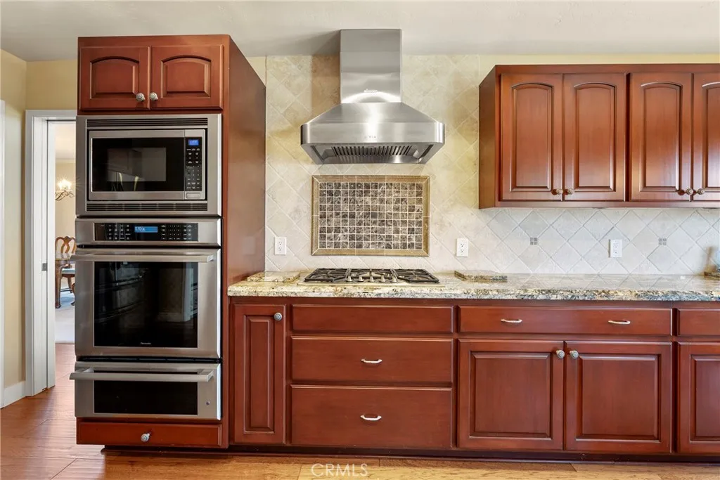 https://cdn.realtyfeed.com/cdn/127/306429592/7e7ed23a91ce8c611665787aff595408.webp