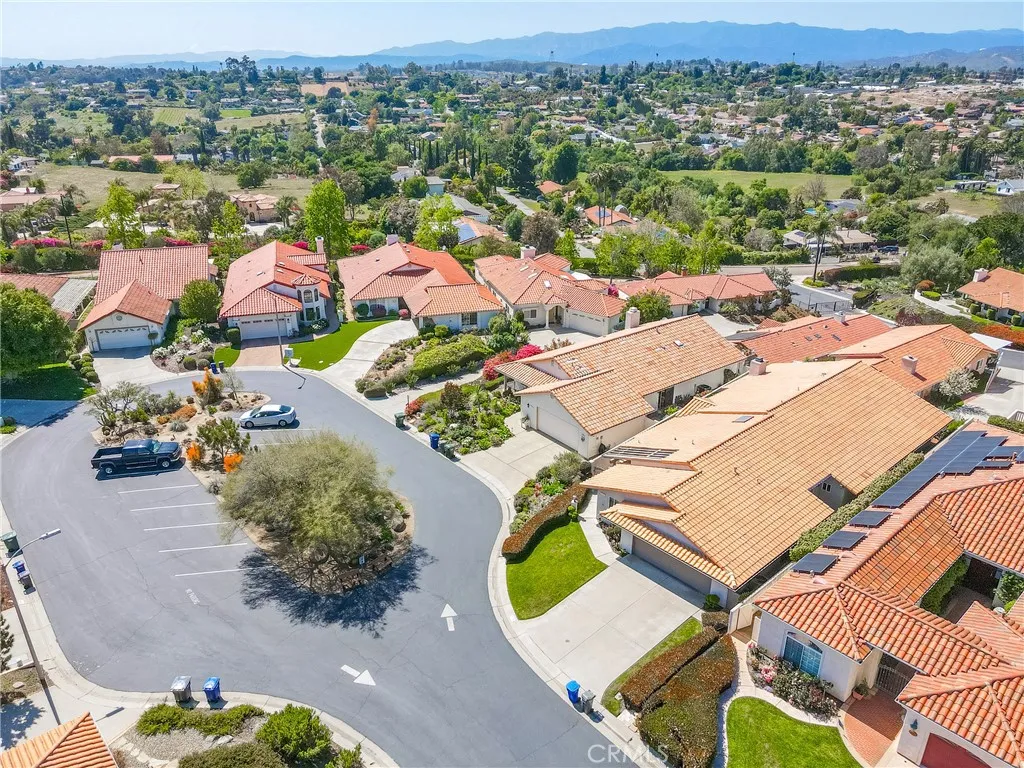 https://cdn.realtyfeed.com/cdn/127/306429592/bfc235da5218452657c00919ceba77d8.webp