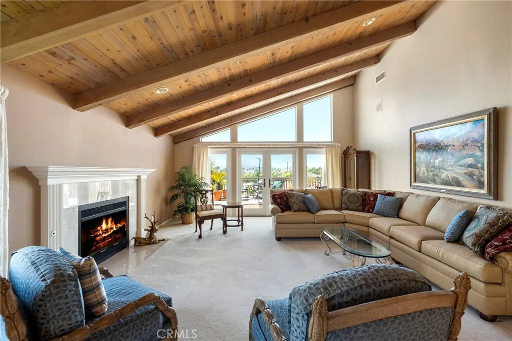 https://cdn.realtyfeed.com/cdn/127/306429592/f8a6e24220e57e0adb4ede2c4fc84eb7.webp