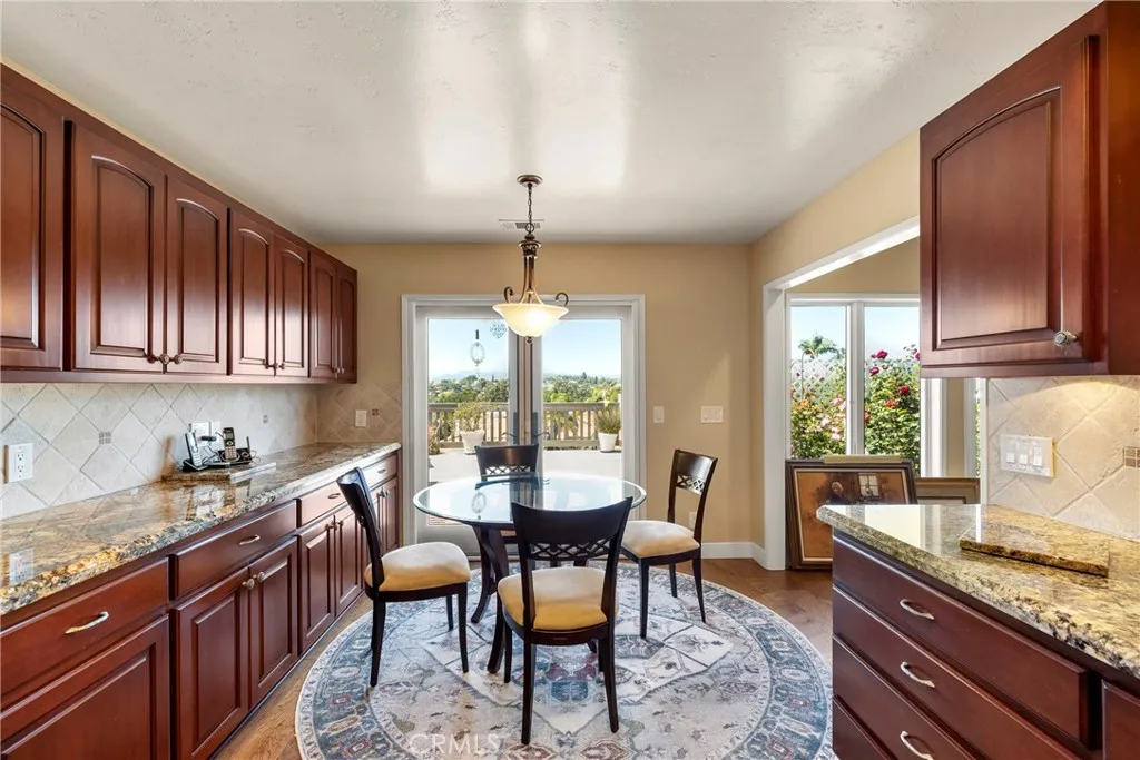 https://cdn.realtyfeed.com/cdn/127/306429592/fde0f9b30df9a835b4dcc4ffcbad404a.webp