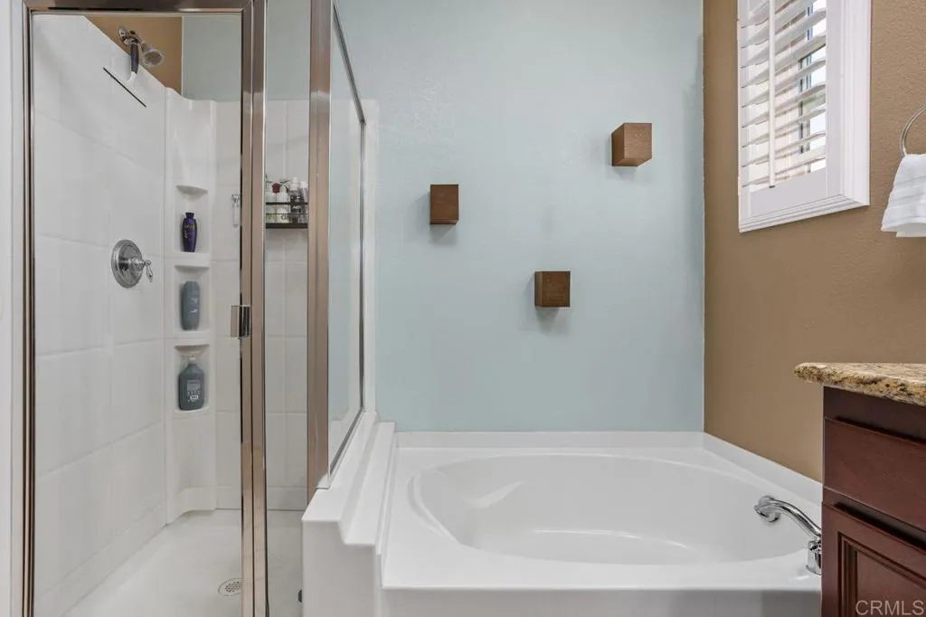https://cdn.realtyfeed.com/cdn/127/306429617/538b7e67b00621404f1b0fd0fa8a0cd9.webp