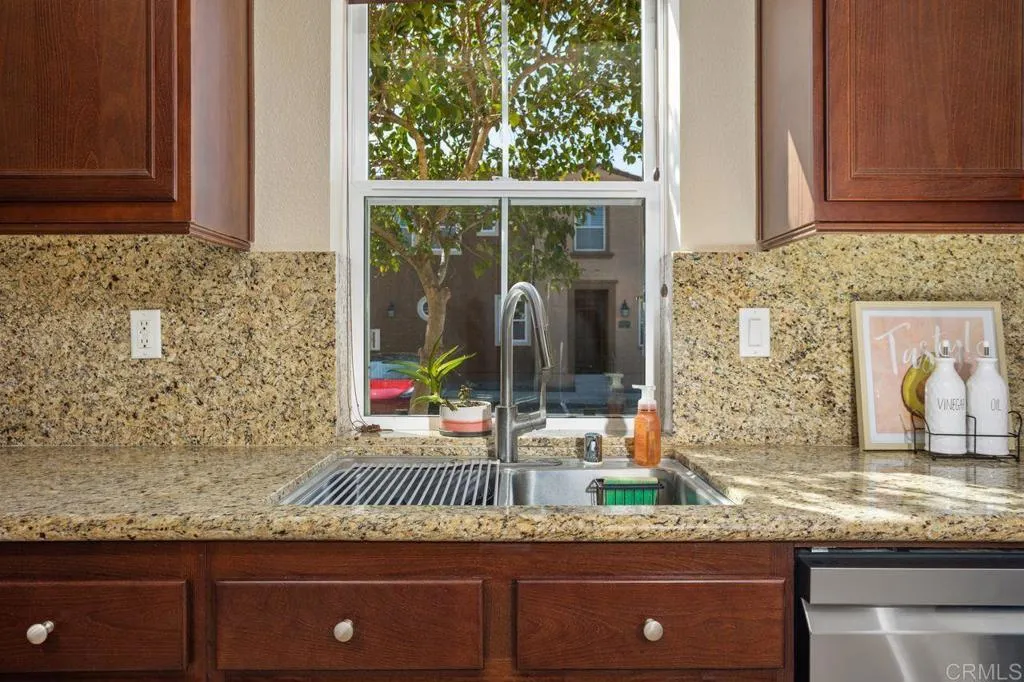 https://cdn.realtyfeed.com/cdn/127/306429617/f3e7d93196f31faf5e07577b9464327a.webp
